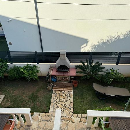 Apartments Villa Engeli Vir Ngoại thất bức ảnh