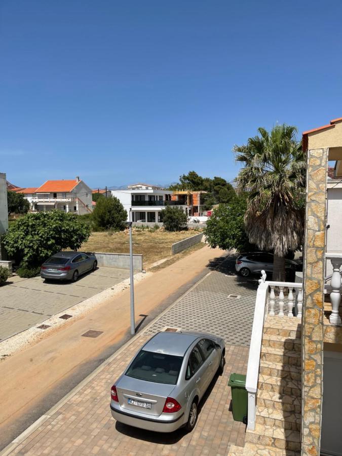 Apartments Villa Engeli Vir Ngoại thất bức ảnh