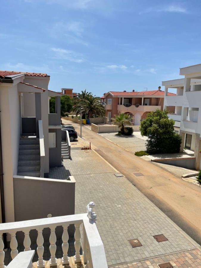 Apartments Villa Engeli Vir Ngoại thất bức ảnh